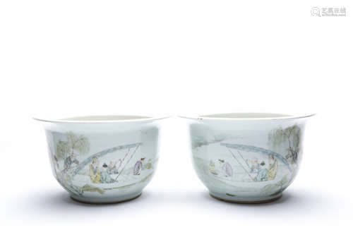 A Pair of Chinese Famille Rose Porcelain Planters