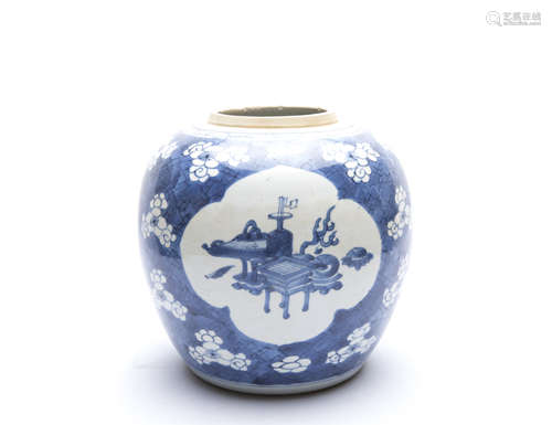 A Chinese Blue and White Porcelain Pot