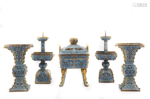 A Chinese Cloisonne Enamel Five-Piece Garniture, Wugong