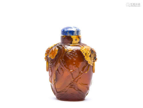 A Chinese Carved Amber Snuff Bottle