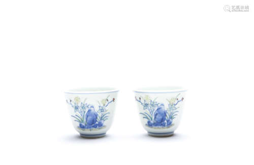 A Pair of Chinese Wu-Cai Porcelain Cups