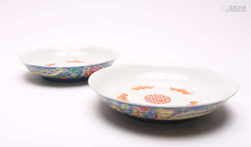 A Pair of Chinese Pair Famille Rose Plates.