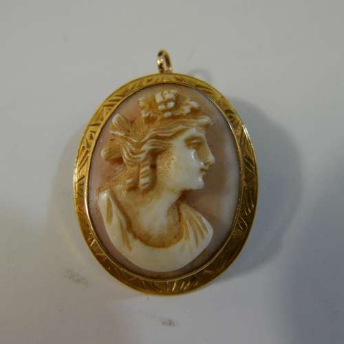 14K GOLD ANTIQUE CAMEO PENDANT - 7.6 GRAMS