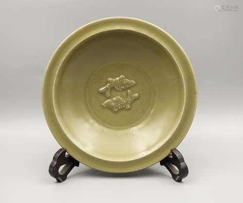 CHINESE CELADON LONGQUAN FISH CHARGER