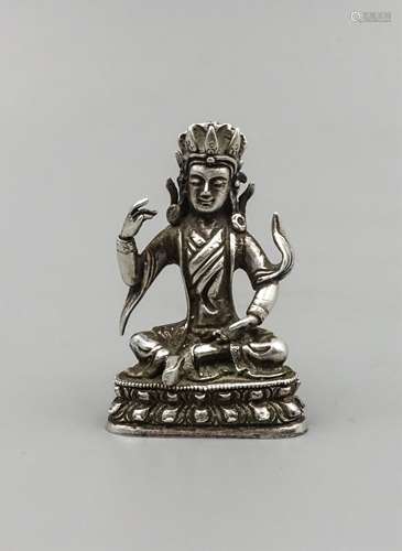 CHINESE QING DYNASTY PURE SILVER FIGURE OF BUDDHA