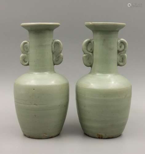 PAIR OF CHINESE CELADON LONGQUAN GLAZED VASES