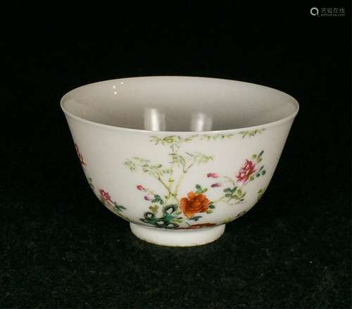 CHINESE FAMILLE ROSE PORCELAIN BOWL