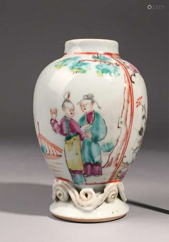 CHINESE FAMILLE ROSE PORCELAIN JAR