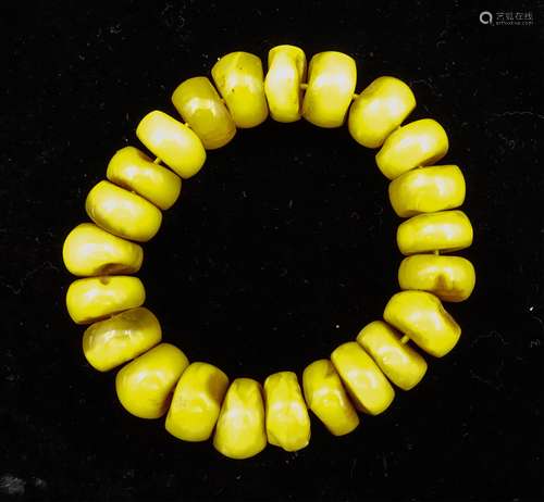 CHINESE AMBER BEADS BRACELET