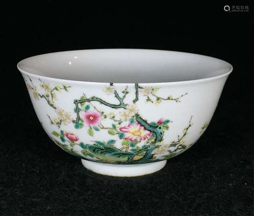 CHINESE FAMILLE ROSE PORCELAIN BOWL