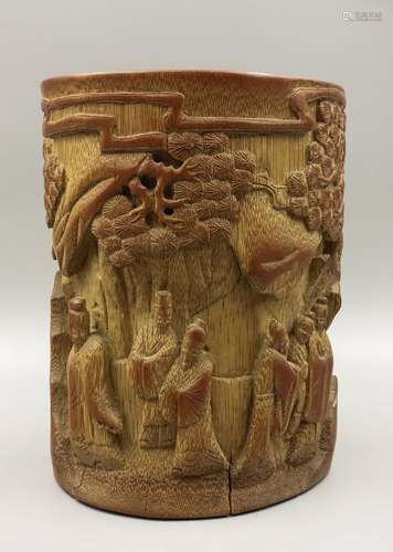 CHINESE BAMBOO CARVED BRUSH POT