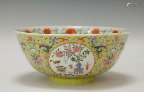 Chinese Porcelain Famille Rose Bowl