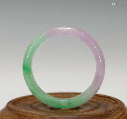 Chinese Jadeite Bangle