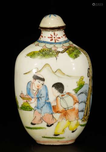 Chinese Enamel Snuff Bottle