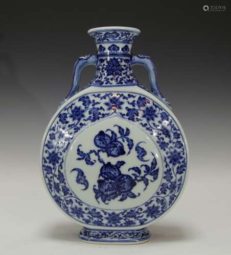 Chinese Blue/White Porcelain Moon Flask Vase