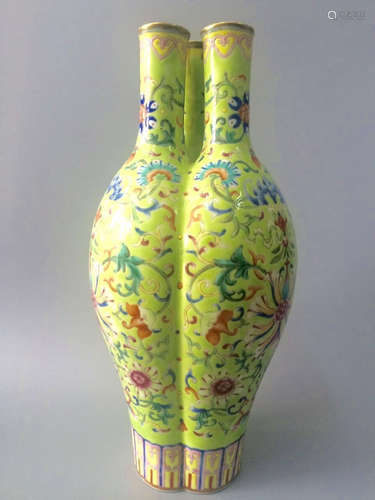 Chinese Green Glazed Famille Rose Porcelain Vase