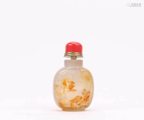 A Chinese Agate Snuff Bottle