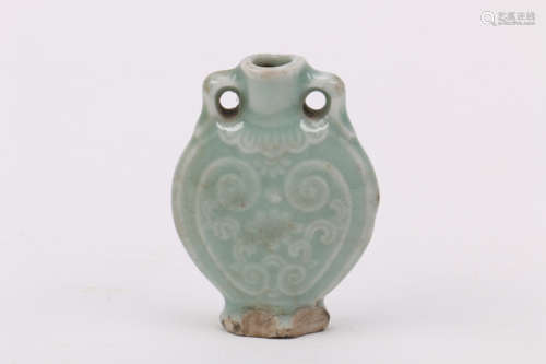 A Chinese Porcelain Snuff Bottle