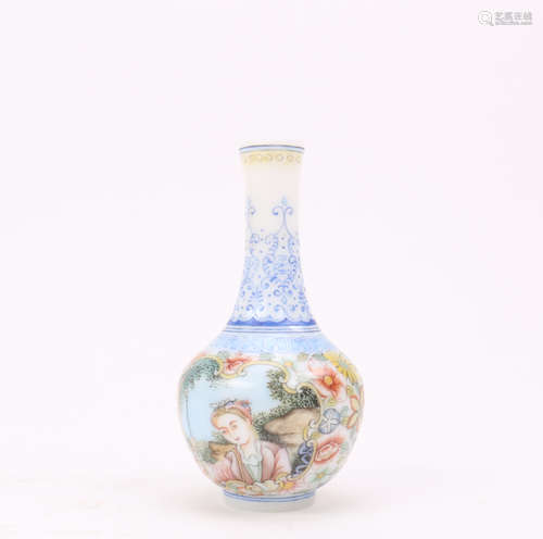 A Chinese Peking Glass Famille-Rose Vase