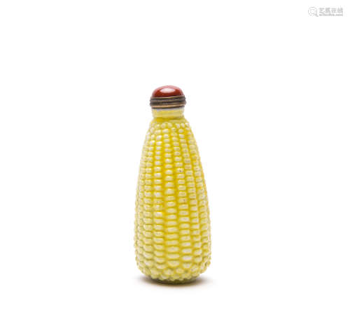 A Chinese Yellow Glazed Snuff Bottle