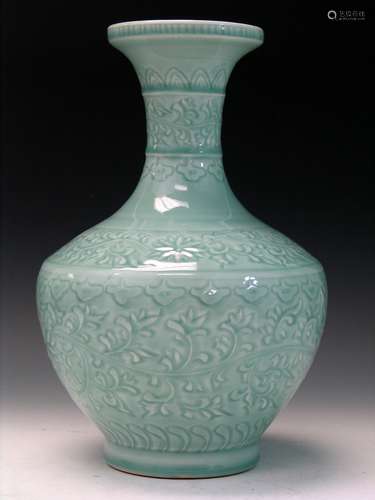 Chinese Celadon Porcelain Vase, Qianlong Mark, 20th Century.