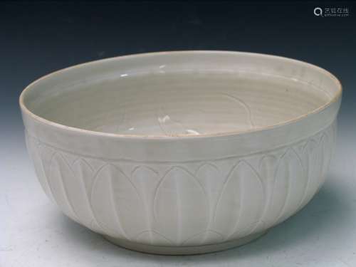 Big Chinese Ding Ware Porcelain Bowl