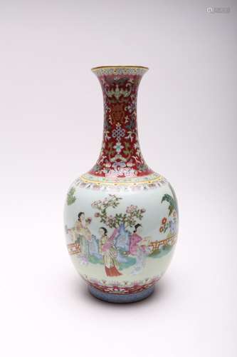 Chinese Famille Rose Porcelain Vase.  Jiaqing Mark.