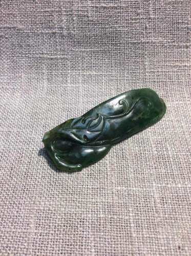 Antique Chinese Green Nephrite Jade Pea Pendant