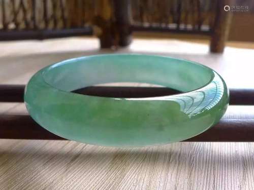 Natural Green Icy Jadeite Bracelet