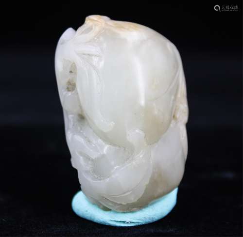 CHINESE JADE CARVED BAT AND PEACH PENDANT