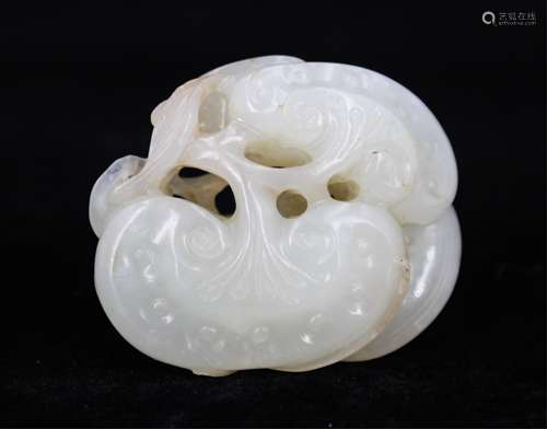 CHINESE WHITE JADE LINGZHI PENDANT