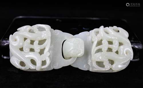 CHINESE WHITE JADE CARVED BELT BUCKLE