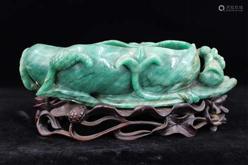 CHINESE JADE CARVED LOTUS LEAF BRUSH WASHER