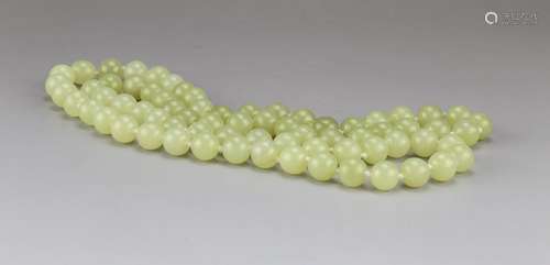 CHINESE JADE BEADS NECKLACES