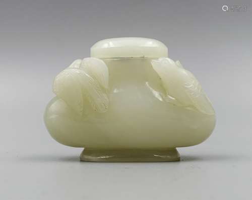 CHINESE WHITE JADE COVER JAR WITH BIRDS