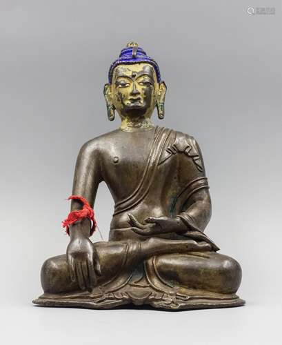 CHINESE BRONZE FIGURE OF SHAKYAMUNI