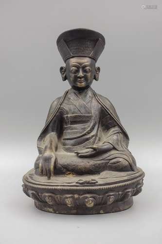 CHINESE BRONZE FIGURE OF BUDDHIST GURU