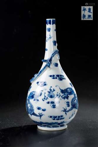 CHINESE BLUE AND WHITE VASE WITH CHILONG