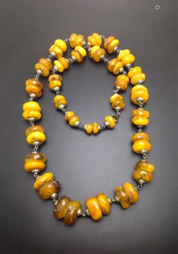 CHINESE AMBER BEADS ON SILVER NECKLACE