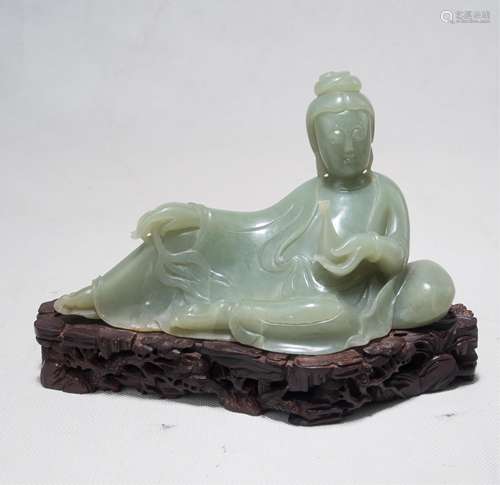 CHINESE CELADON JADE CARVED FIGURE OF GUANYIN