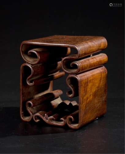 CHINESE QING DYNASTY HARDWOOD STAND