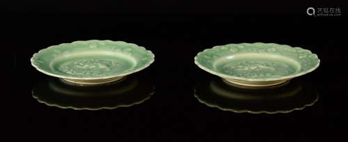 Pair Japanese Celadon Porcelain Dish with Foolion