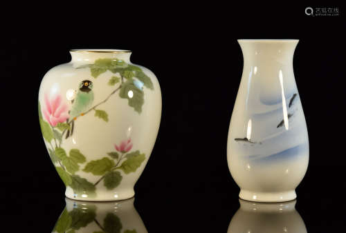 Two Japanese Fukugawa Porcelain Vases