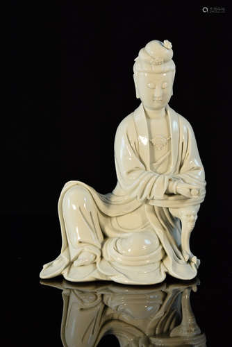 Chinese Dehua Blanc de Chine Porcelain Kuanyin