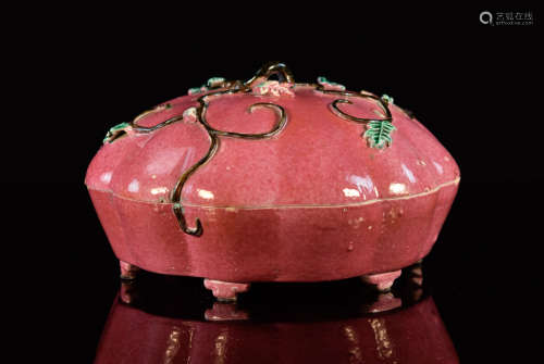 Chinese Porcelain Box of Melon Shape