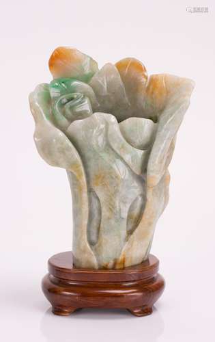 LARGE CHINESE JADEITE CABBAGE FLOWER VASE