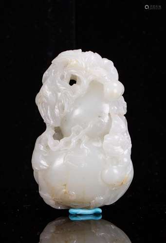 CHINESE WHITE JADE DOUBLE GOURD TOGGLE