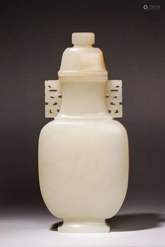 CHINESE WHITE JADE TWIN EAR COVER VASE