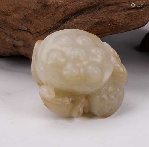 CHINESE WHITE JADE CARVED LOTUS PENDANT