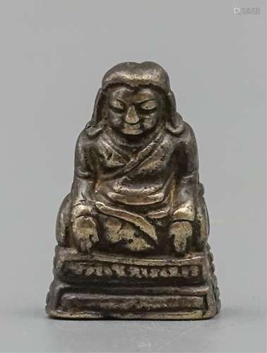 CHINESE TIBETAN BRONZE FIGURE OF GURU